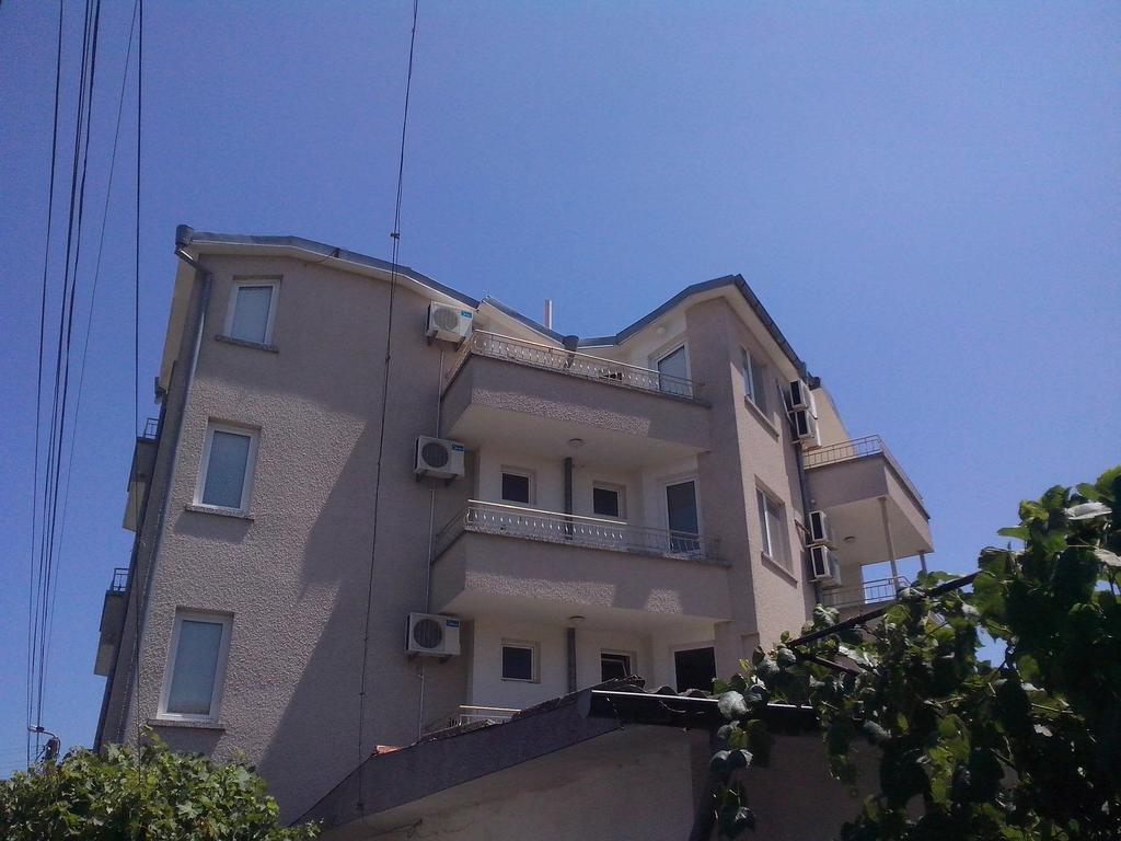 Guest House Krasi Черноморець Екстер'єр фото